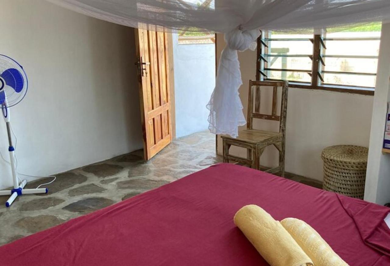 Poa Poa House B&B Watamu Exteriör bild